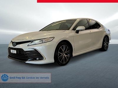 Gebraucht Toyota Camry Premium 218 PS (160 kW) 2024 Weiss Limousine