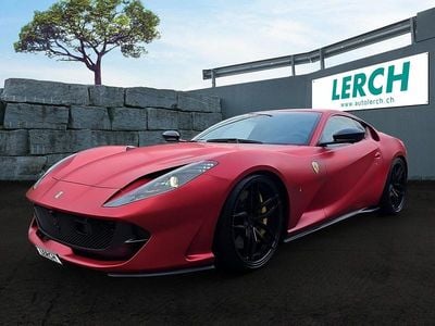 Gebraucht Ferrari 812 796 PS (585 kW) 2020 Rot Coupé