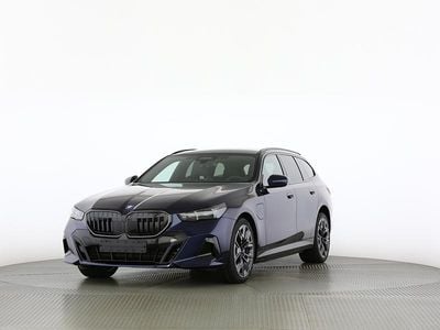Blau Neu 2025 BMW 550e Comfort Edition Kombi | CHF 115’200 (Fairer Preis)
