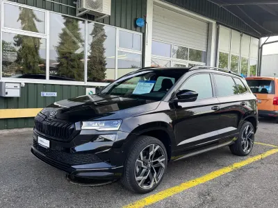 Neu (2026) Skoda Karoq SportLine 150 PS | Fairer Preis