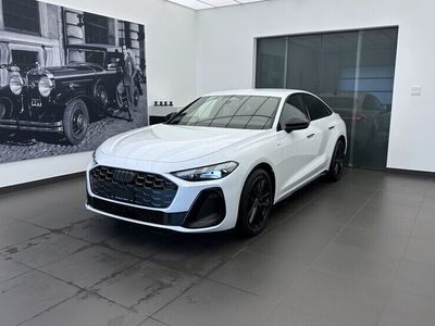 Weiss Gebraucht 2025 Audi A5 Attraction Coupé | CHF 58’900 (Fairer Preis)