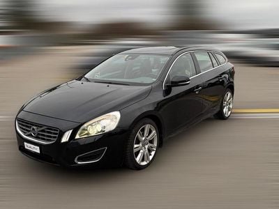 Gebraucht 2013 Volvo V60 Summum Kombi | CHF 9’500