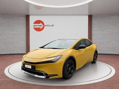 Gelb Gebraucht 2024 Toyota Prius Style Kleinwagen | CHF 38’180 (Etwas zu teuer)