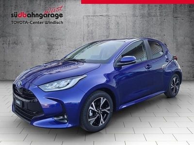 Blau Neu 2025 Toyota Yaris Hybrid Trend Limousine | CHF 28’340 (Etwas zu teuer)