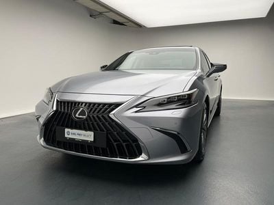 Silber Gebraucht 2024 Lexus ES300H Limousine | CHF 49’720