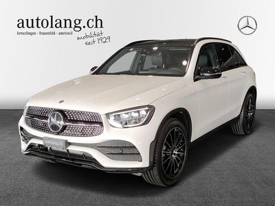 Weiss Gebraucht 2022 Mercedes GLC300 AMG line SUV | CHF 52’800 (Teuer)