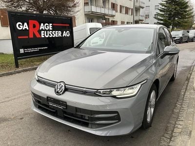 Grau Gebraucht 2024 VW Golf Life Limousine | CHF 26’900 (Fairer Preis)