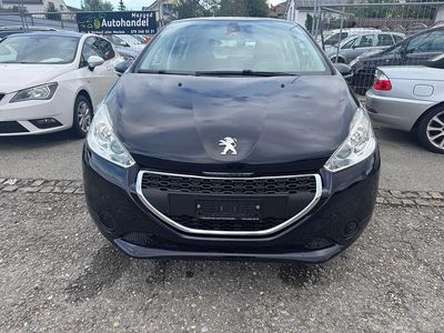 Gebraucht 2014 Peugeot 208 Active Kleinwagen | CHF 4’300 (Fairer Preis)
