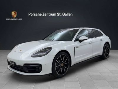 Porsche Panamera 4