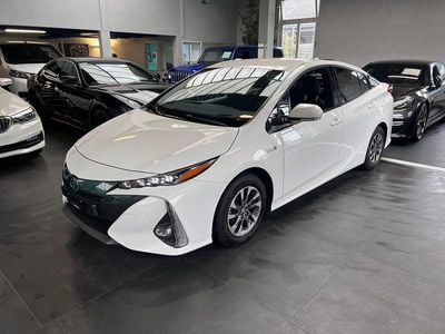 Gebraucht 2018 Toyota Prius Premium Kleinwagen | CHF 19’990 (Etwas zu teuer)