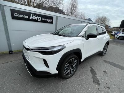 Weiss Neu 2025 Toyota Corolla Cross Trend SUV | CHF 43’200 (Guter Preis)