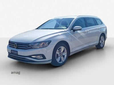 Blanc glacier métallisée Gebraucht 2023 VW Passat Elegance Kombi | CHF 29’900 (Fairer Preis)