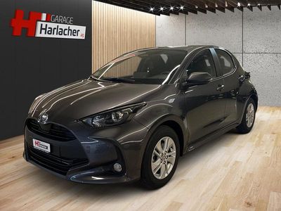 Anthrazit Neu 2025 Toyota Yaris Hybrid Comfort Limousine | CHF 24’940 (Guter Preis)
