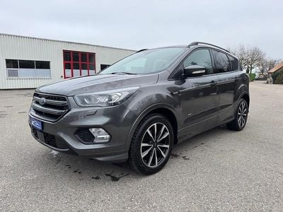 Gebraucht 2017 Ford Kuga ST-Line SUV | CHF 15’900 (Etwas zu teuer)