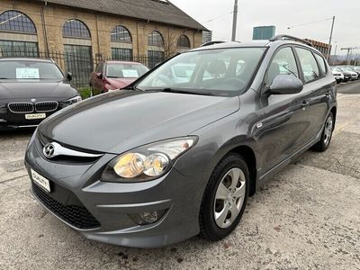 Gebraucht 2012 Hyundai i30 Comfort Kombi | CHF 6’500 (Etwas zu teuer)