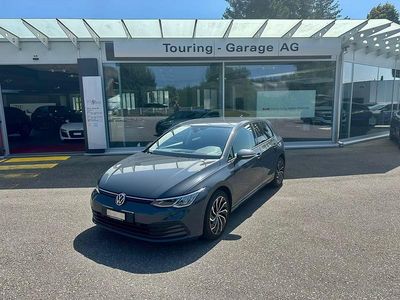 Grau Gebraucht 2020 VW Golf VIII Life Limousine | CHF 17’400 (Etwas zu teuer)