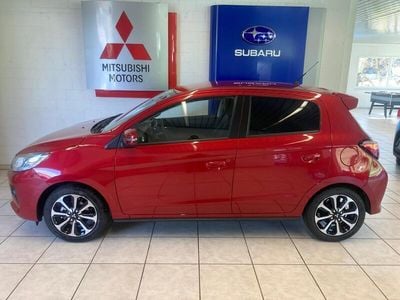 Gebraucht Mitsubishi Space Star Intense 71 PS (52 kW) 2023 Rot Limousine