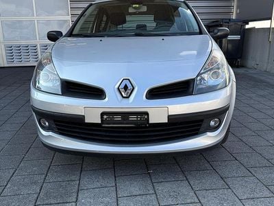 Gebraucht 2006 Renault Clio II Dynamique | CHF 2’680 (Fairer Preis)