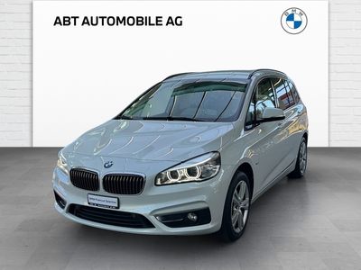 Weiss Gebraucht 2017 BMW 220 Luxury Line Kombi | CHF 18’900 (Etwas zu teuer)