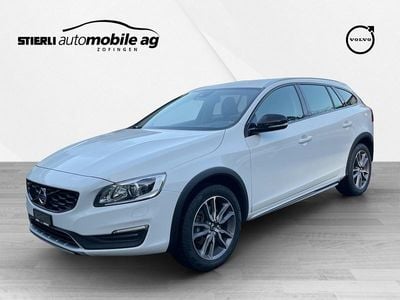 Gebraucht 2017 Volvo V60 CC Momentum Kombi | CHF 17’325