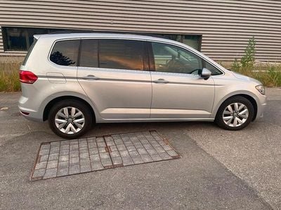 Gebraucht 2017 VW Touran Comfortline Van / Kleinbus | CHF 15’300 (Fairer Preis)
