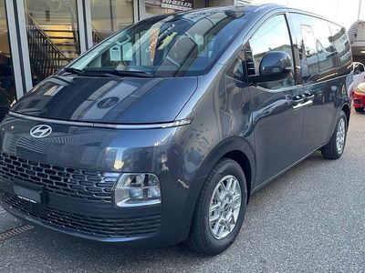 Grau Gebraucht 2024 Hyundai Staria Van | CHF 48’900 (Guter Preis)