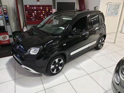 Schwarz Neu 2025 Fiat Panda Cross Cross Kleinwagen | CHF 17’490
