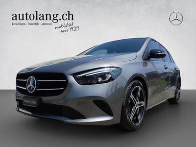 Grau Gebraucht 2021 Mercedes 200 Night Limousine | CHF 28’800