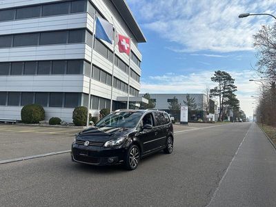 Gebraucht 2011 VW Touran Highline Van / Kleinbus | CHF 11’900 (Teuer)