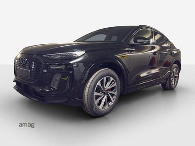 Neu Audi Q6 Sportback e-tron Comfort 285 kW (388 PS) 2026 Mythosschwarz metallic SUV