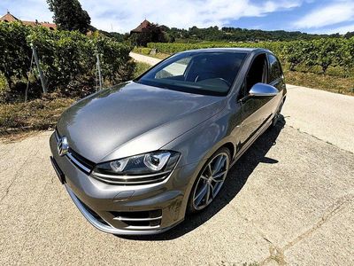 Gebraucht 2015 VW Golf VII R Limousine | CHF 18’900 (Teuer)