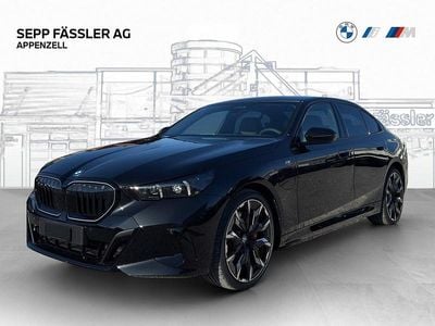 Gebraucht BMW 550e M Sport 489 PS (359 kW) 2025 Schwarz Limousine