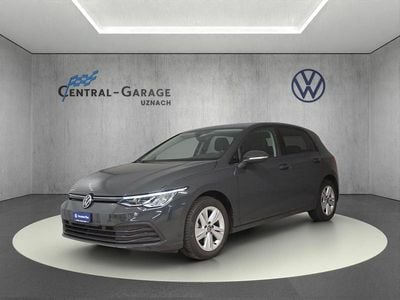 Grau Gebraucht 2021 VW Golf VIII Life Limousine | CHF 19’900 (Fairer Preis)