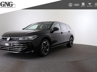 Gebraucht VW Passat Elegance 150 PS (110 kW) 2024 Schwarz Kombi