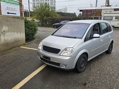 Gebraucht 2004 Opel Meriva Essentia Van / Kleinbus | CHF 2’900 (Etwas zu teuer)