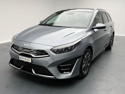 Silber Gebraucht 2024 Kia Ceed Sportswagon Style Kombi | CHF 31’920 (Fairer Preis)