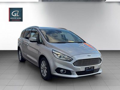 Grau Gebraucht 2018 Ford S-MAX Titanium Van / Kleinbus | CHF 20’500