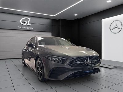 Neu Mercedes A200 Night 163 PS (119 kW) 2025 Grau Limousine