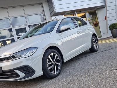 Anthrazit Gebraucht 2022 VW Polo Life Limousine | CHF 17’850 (Fairer Preis)