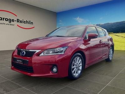 Gebraucht Lexus CT200h 136 PS (100 kW) 2014 Rot Limousine