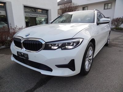 Gebraucht 2021 BMW 330e Advantage Kombi | CHF 28’900 (Superpreis)