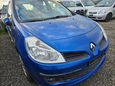 Gebraucht 2009 Renault Clio II Exception | CHF 2’500 (Fairer Preis)