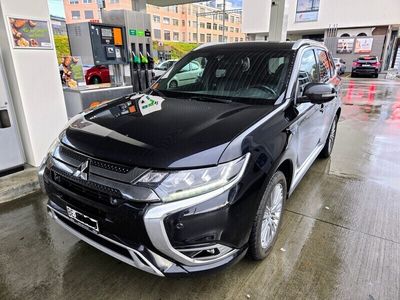 Mitsubishi Outlander P-HEV