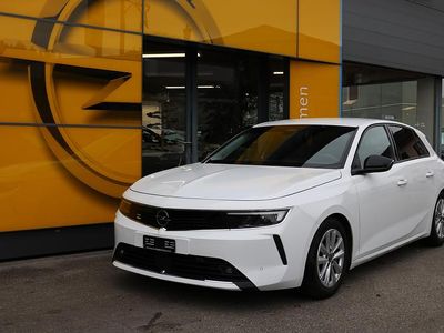 Weiss Gebraucht 2023 Opel Astra Limousine | CHF 18’900 (Etwas zu teuer)