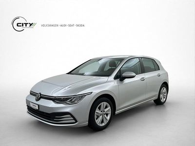 Silber Gebraucht 2024 VW Golf VIII Life Limousine | CHF 25’900 (Fairer Preis)