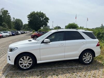 Gebraucht Mercedes ML350 258 PS (189 kW) 2015 SUV