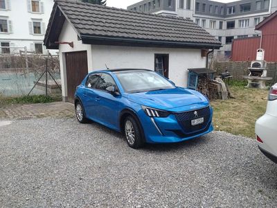 Gebraucht 2021 Peugeot e-208 GT Kleinwagen | CHF 15’000 (Guter Preis)