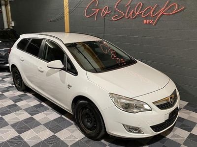 Gebraucht Opel Astra Edition 110 PS (80 kW) 2012