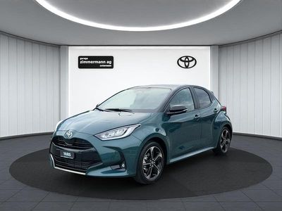 Grün Neu 2025 Toyota Yaris Hybrid Premium Limousine | CHF 31’890 (Fairer Preis)