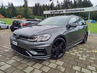 Grau Gebraucht 2020 VW Golf VII R Kombi | CHF 29’800 (Etwas zu teuer)